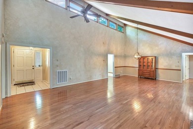 Discover this lakeside retreat offering tranquility and lake - photo 6