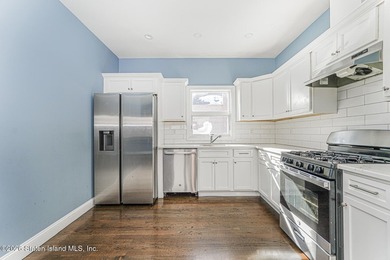 Huge TWO Family 6/6 detached in tranquil location on over 7000 - photo 7