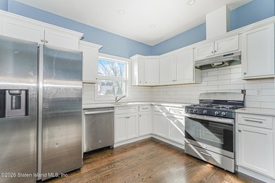Huge TWO Family 6/6 detached in tranquil location on over 7000 - photo 8
