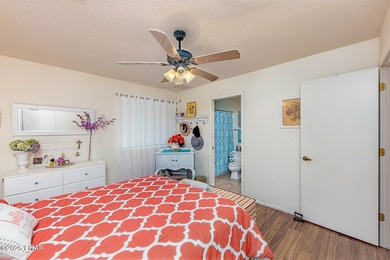 Experience the perfect blend of comfort and convenience in this - photo 20