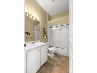 Wonderful 3 Bed / 2 Bath home on the Golf Course with side entry - photo 24