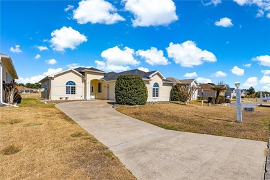 Wonderful 3 Bed / 2 Bath home on the Golf Course with side entry - photo 37