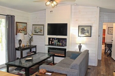 Lake Home For Sale in Log Cabin, Texas