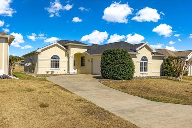 Wonderful 3 Bed / 2 Bath home on the Golf Course with side entry - photo 45