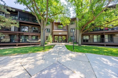 Charming 2 Bed, 2 Bath End-Unit Condo in Prime Bloomington - photo 1
