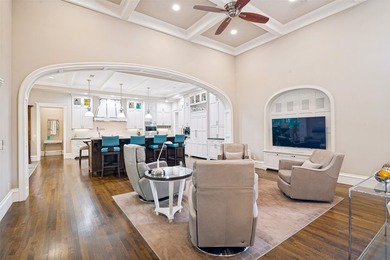Perfectly positioned on a wooded cul-de-sac lot, this Holmes - photo 6