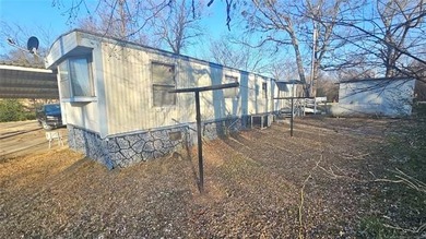 Here is a 2 Bedroom - 2 Bathroom Mobile Home in Emerald Bay