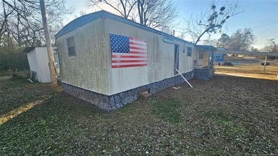 Here is a 2 Bedroom - 2 Bathroom Mobile Home in Emerald Bay