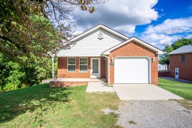 Lake Cumberland Home Sale Pending in Somerset Kentucky