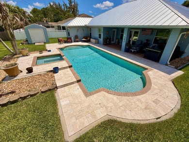 Shows like a model. Absolutely immaculate custom home with large - photo 3