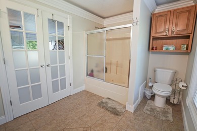Lake Views, Waterfront Living & Room to Spread Out! Wake up to - photo 23