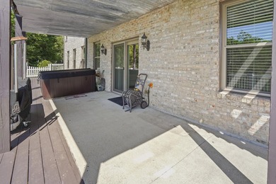Lake Views, Waterfront Living & Room to Spread Out! Wake up to - photo 34