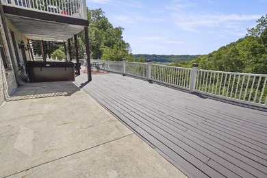 Lake Views, Waterfront Living & Room to Spread Out! Wake up to - photo 36