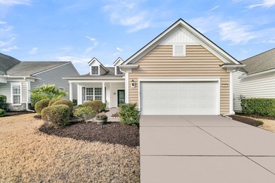 (private lake, pond, coastal) Home For Sale in Summerville South Carolina