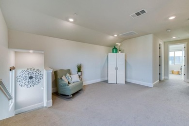 Ultimate Luxury Multigenerational Living at Copper River! - photo 41