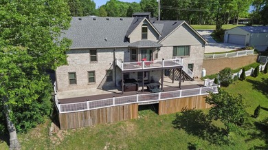 Lake Views, Waterfront Living & Room to Spread Out! Wake up to - photo 49