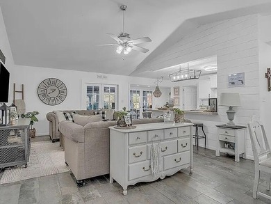 Stunning Remodeled Pool Home on Half an Acre - No HOA! Welcome - photo 6