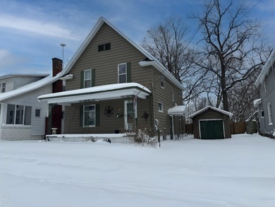 Kalamazoo River Home Sale Pending in Allegan Michigan