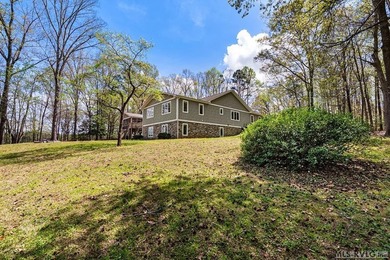 Imagine this: a luxury estate on three Lake Gaston waterfront - photo 15