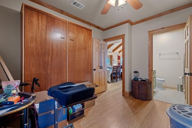 This is a hard to find authentic custom log home 6 minutes to - photo 24