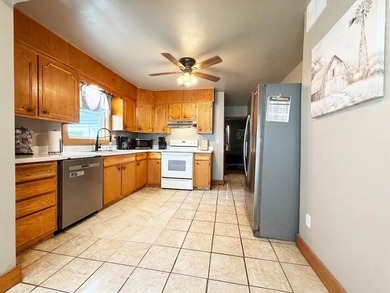 Additional listing photo 4