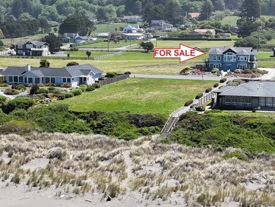 Experience the beauty of coastal living from this exceptional - photo 46