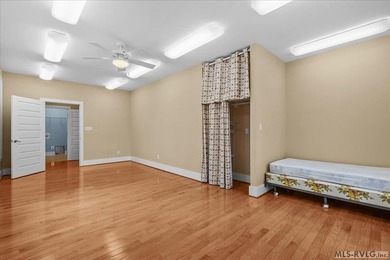 Imagine this: a luxury estate on three Lake Gaston waterfront - photo 48