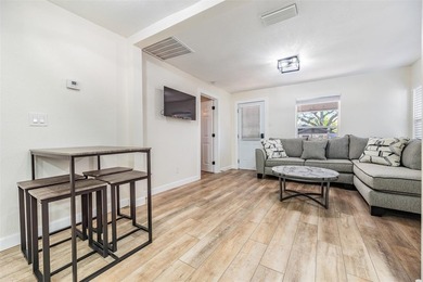 Charming and updated 3 bed, 2 bath bungalow, in Seminole Heights - photo 8