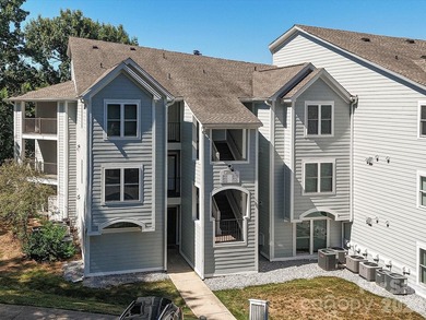 Welcome to effortless Lake Norman living in this beautifully - photo 2