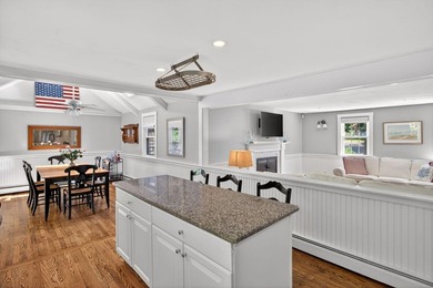 Beautifully maintained four-bedroom, two-bath Cape with deeded - photo 4