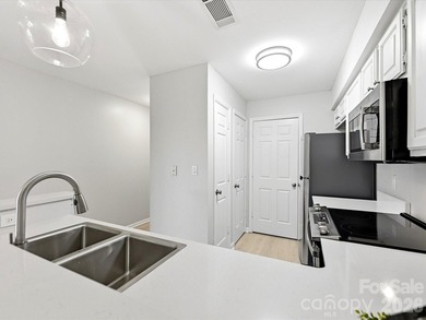 Welcome to effortless Lake Norman living in this beautifully - photo 8