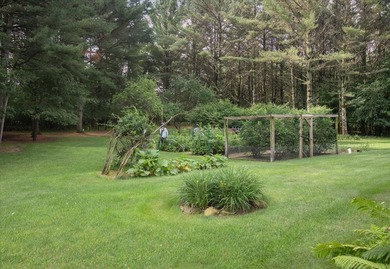 Custom-built open-concept home in the desirable Tainter Lake - photo 10