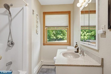 Welcome home to this beautifully maintained 4-bedroom, 2-bath - photo 15