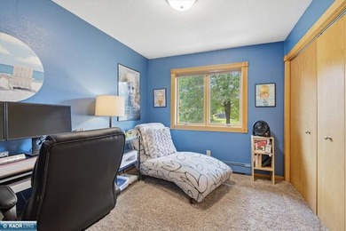 Welcome home to this beautifully maintained 4-bedroom, 2-bath - photo 18