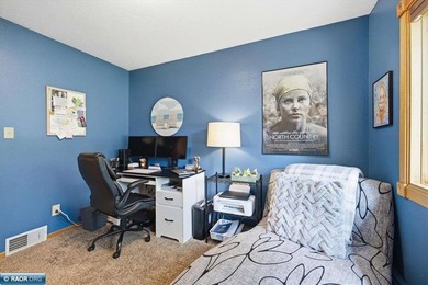 Welcome home to this beautifully maintained 4-bedroom, 2-bath - photo 19