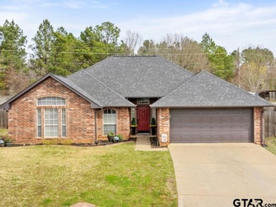 Lake Tyler Home For Sale in Whitehouse Texas