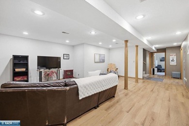 Welcome home to this beautifully maintained 4-bedroom, 2-bath - photo 23