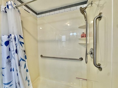 Beautifully updated 3-bedroom, 2-bath manufactured home with a - photo 27