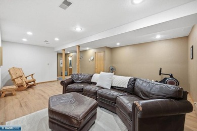 Welcome home to this beautifully maintained 4-bedroom, 2-bath - photo 28
