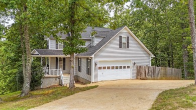 Lake Home For Sale in Savannah, Tennessee