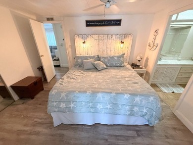 Escape to Paradise: Renovated Coastal Retreat in Sunny Largo! 2 - photo 31