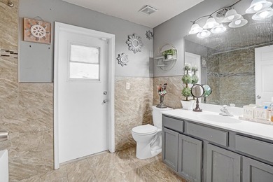 All the room you will ever need ! This immaculate CONCRETE BLOCK - photo 32