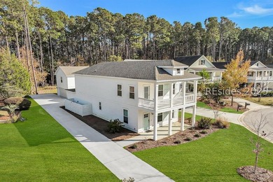 Welcome to this stunning custom-built home in Hampton Lake - photo 3