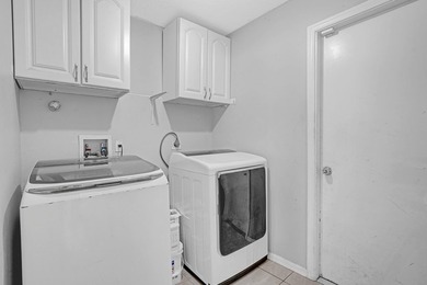 All the room you will ever need ! This immaculate CONCRETE BLOCK - photo 35