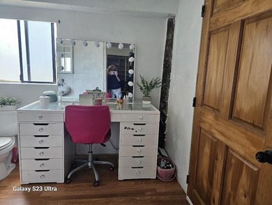 Own a piece of history! This ranch home has 4 bedrooms and - photo 36