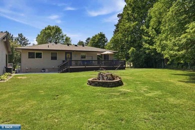 Welcome home to this beautifully maintained 4-bedroom, 2-bath - photo 42