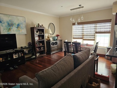 Convenient location. Lovely Condo with a nice layout! Over 1100 - photo 5