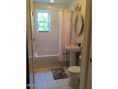 Convenient location. Lovely Condo with a nice layout! Over 1100 - photo 9