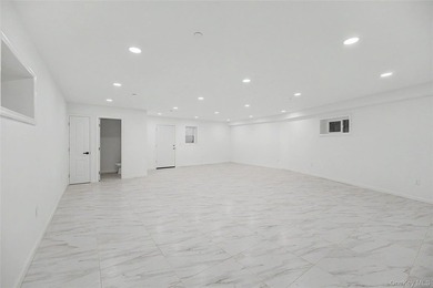 Newly renovated 2026!! Two-Family Property with Community - photo 7