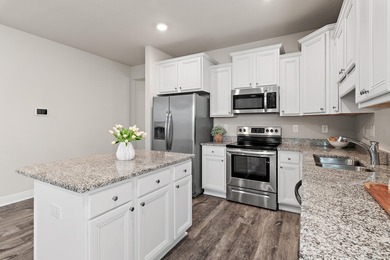 Welcome to 239 Southern Pines, a beautifully maintained - photo 8